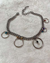 Collar con anillo en O con diamantes de imitación y barra