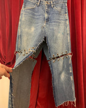 Muestra de falda de anillo con ojal transformada