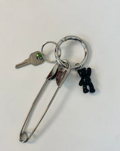 Llavero con imperdible Teddy