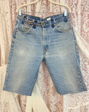 Jorts con imperdibles Levis reciclados
