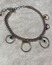 Collar con anillo en O con diamantes de imitación y barra