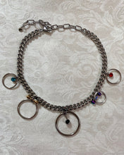 Collar con anillo en O con diamantes de imitación y barra