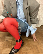 Muestra de falda de anillo con ojal transformada