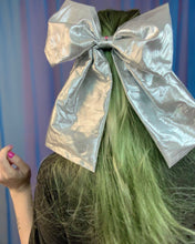 Bow barrette