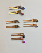 Embellished barrettes set of 2