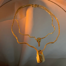 Dúo de collar con cerradura y llave reutilizados