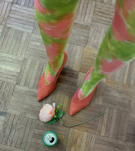 Medias de goteo con rosas de acuarela recicladas