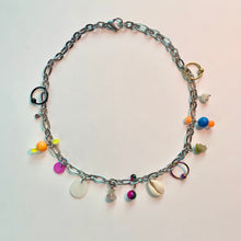 Collar de conchas perforadas