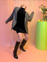 Vestido corto halter de terciopelo