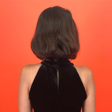 Vestido corto halter de terciopelo