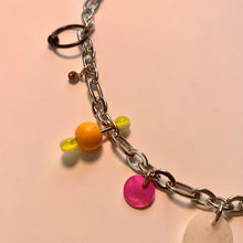 Collar de conchas perforadas