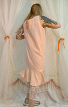 Peach ruffle hem box dress