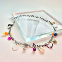 Collar de conchas perforadas