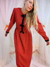 Vestido con lazo y manga abullonada