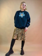 Sudadera de flores de chatarra de vinilo