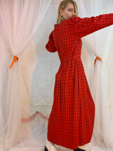 Vestido con lazo y manga abullonada
