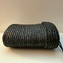Pastillero a cuadros de paja