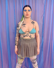 Adjustable snap pleated mini skirt