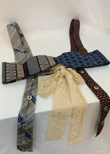 Arnés de sujetador con broche de corbata personalizado