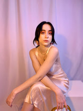 vestido lencero de seda de los años 40