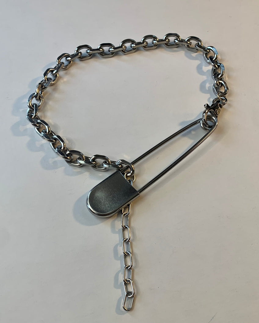 Jumbo safety pin chunky necklace