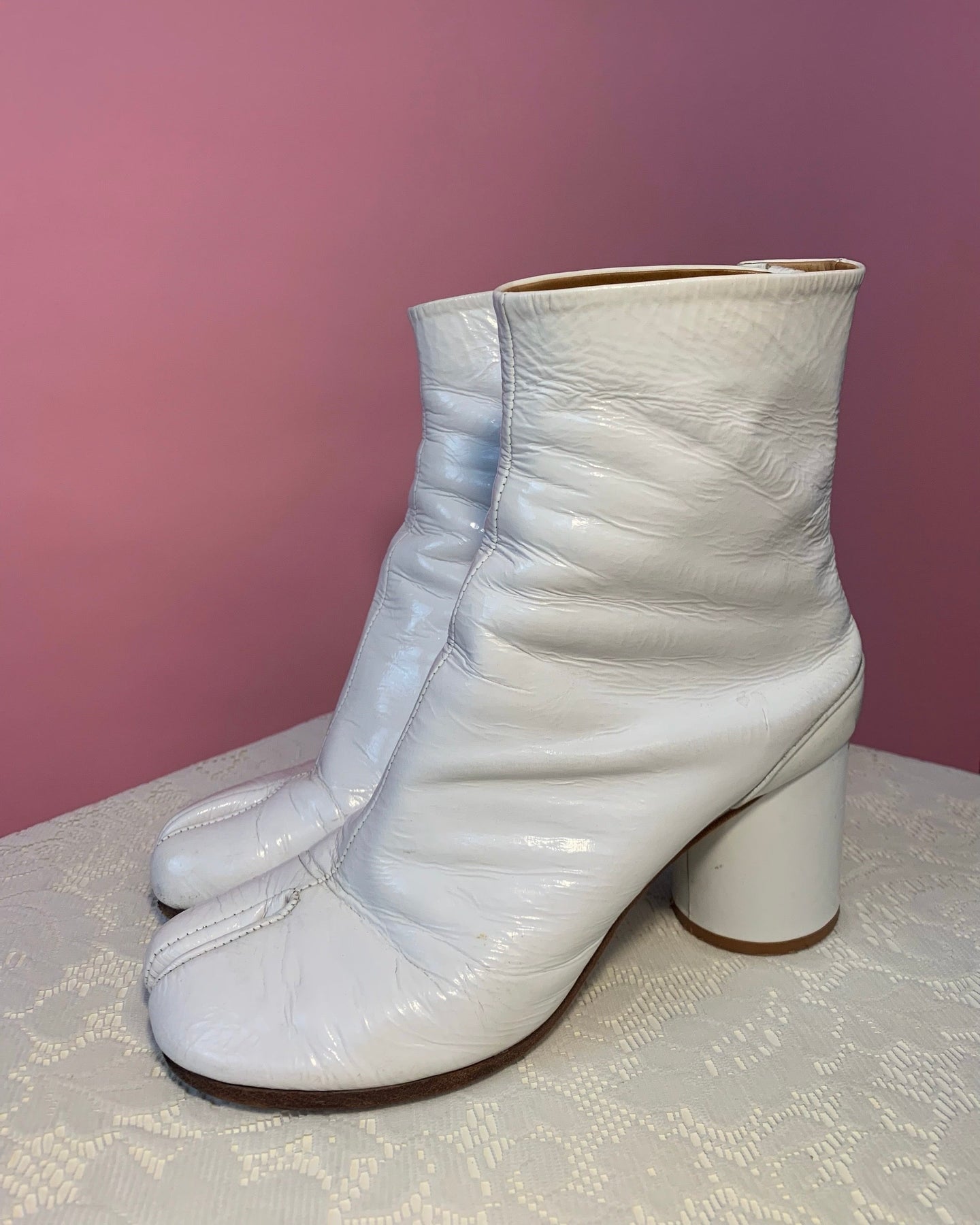 White patent Maison Margiela tabi boots