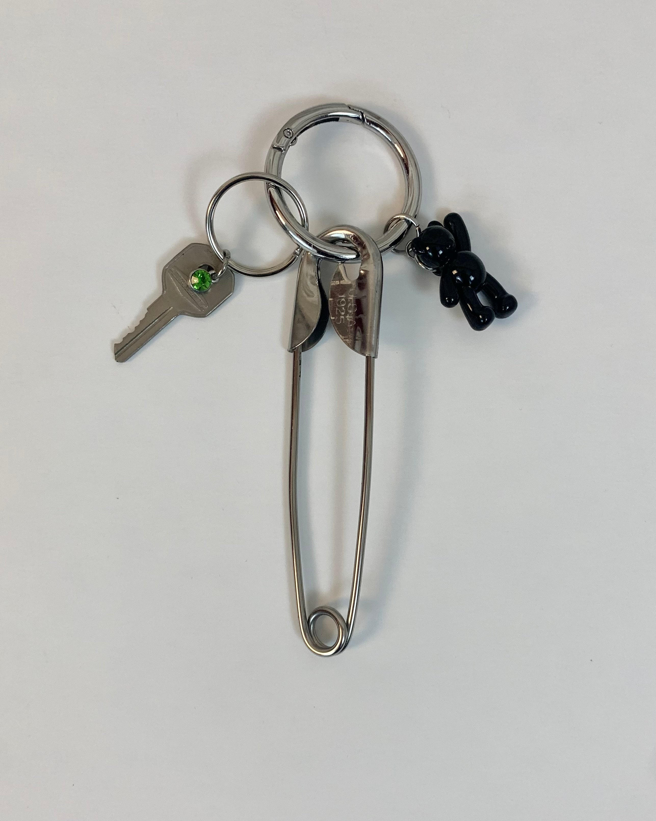 Giant Safety Pin Keychain – INDV Apparel