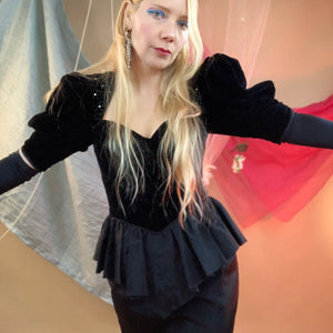 Puff sleeve velvet ruffle dress