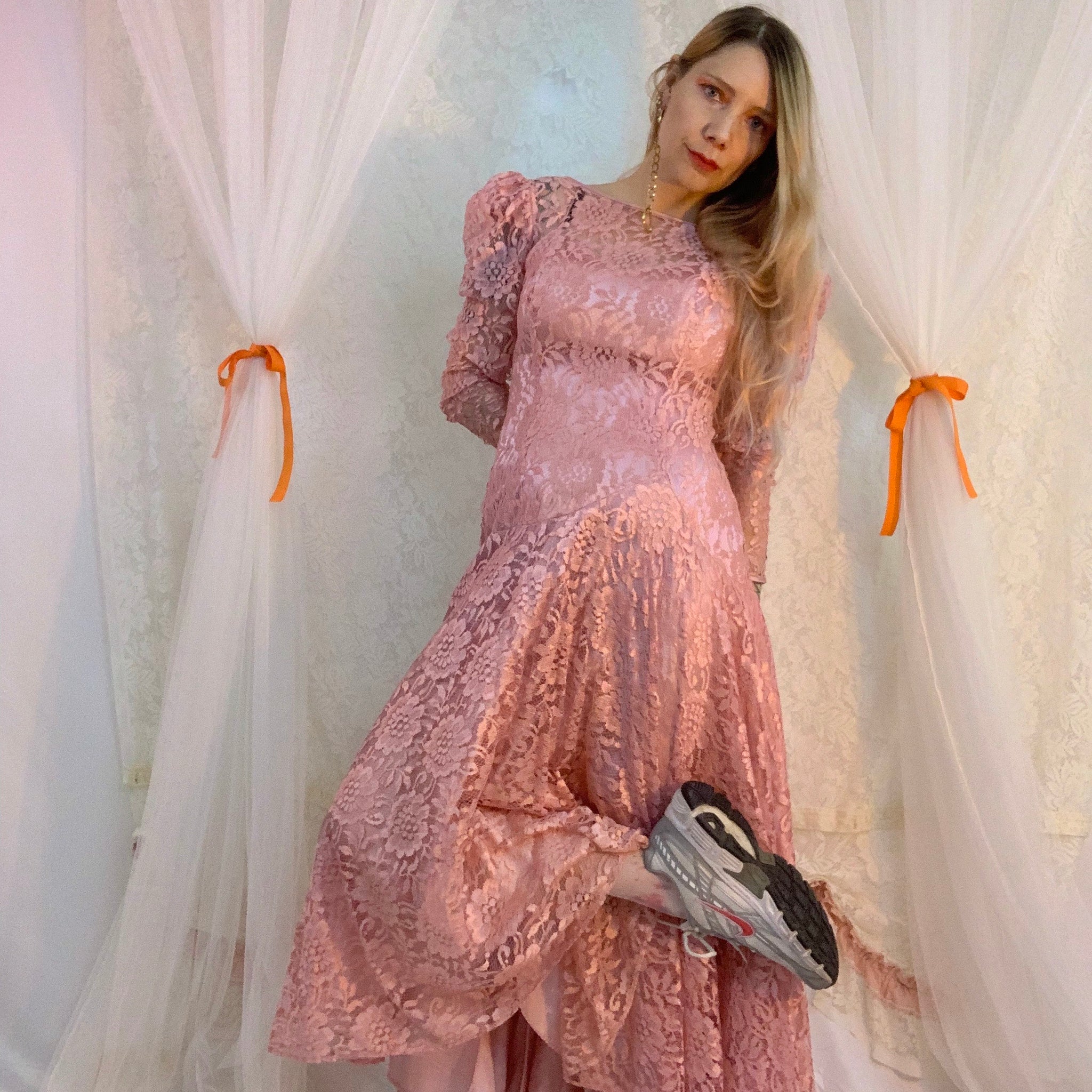 Dusty rose lace puff sleeve dress Shop Journal Vintage Dusty rose lace puff sleeve dress Shop Journal Vintage