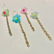 Flower chain single earring