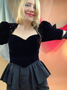 Puff sleeve velvet ruffle dress