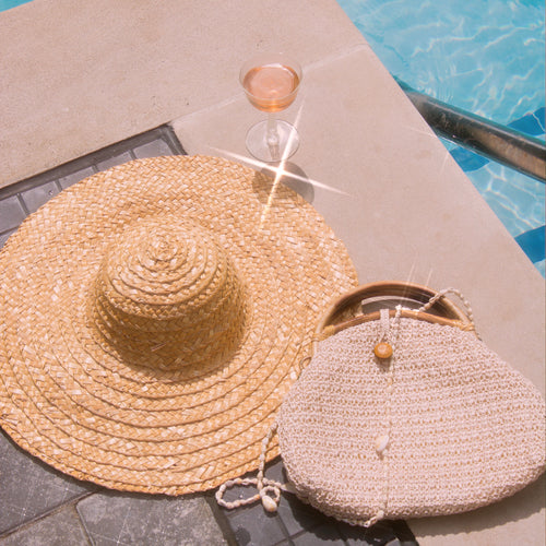 Woven straw shell bag